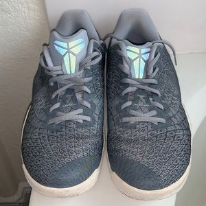 Mens Mamba Instinct Pure Platinum Kobe Shoes